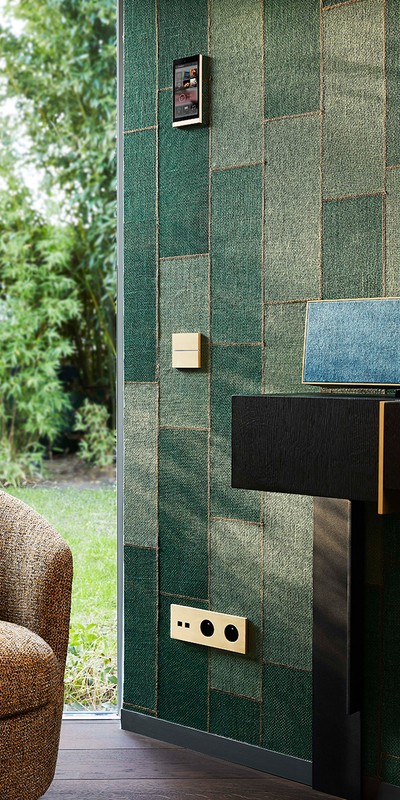 Basalte Ellie, Sentido, Socket, Aalto D4 - brushed brass.jpg